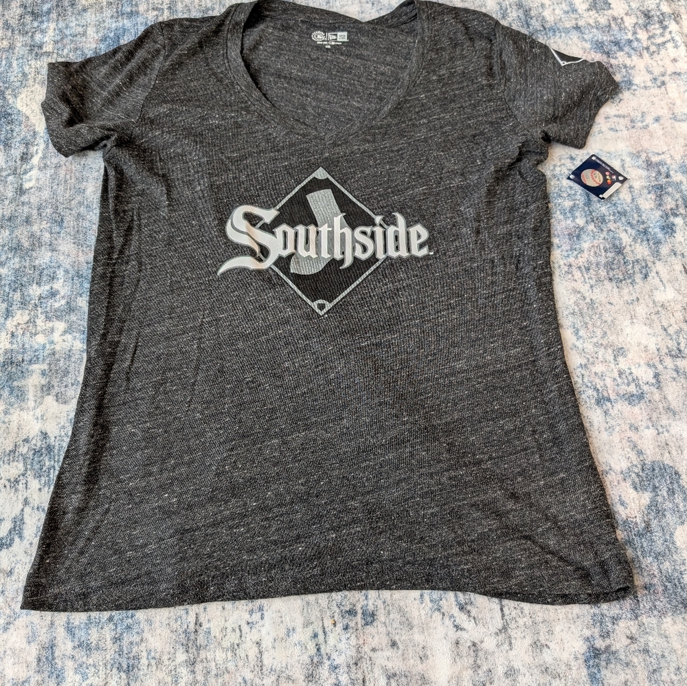 NWT Ladies Chicago White Sox Southside MLB V Neck Gray White T-shirt Sz XXL